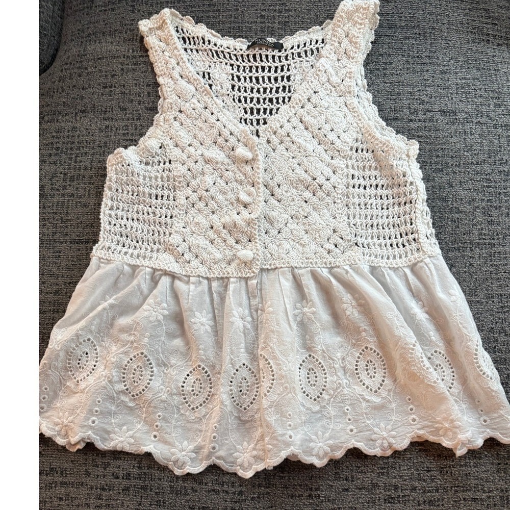 Nunita Barcelona White Crochet Eyelet Lace Peplum Top Sleeveless Cotton Spain